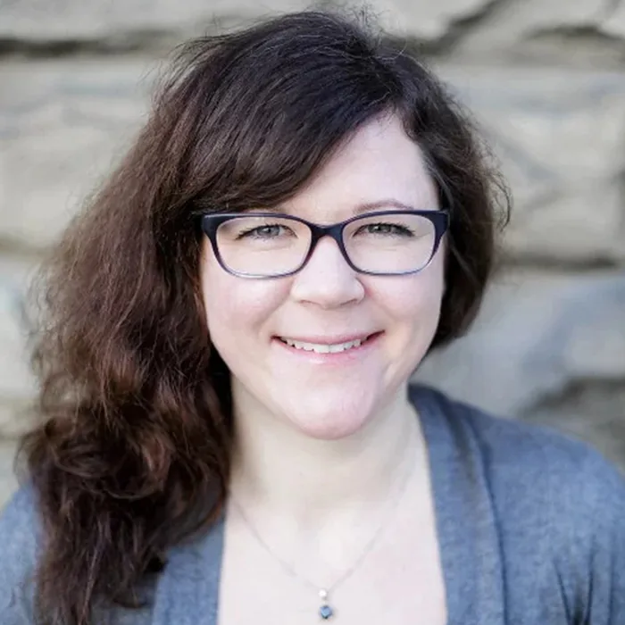 Caroline Broichhagen, Active Agent